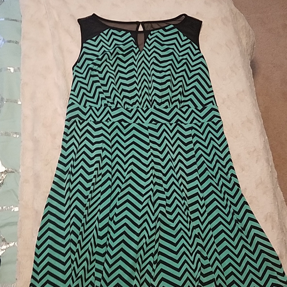 Mint green geometrical print dress